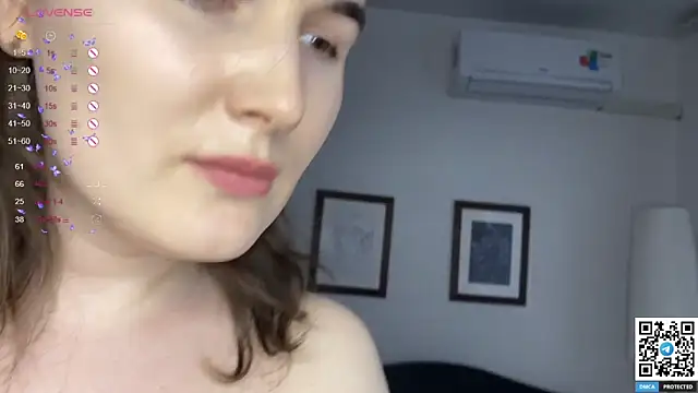 Snapshot of Maria_Bowie chatting on February 28, 2025, 2:42 pm Maria Bowie online show from February 28, 2025, 2:42 pm