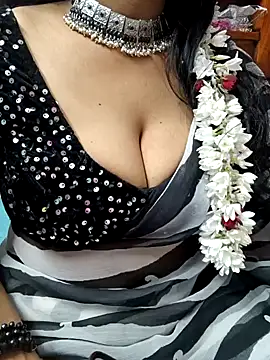 Snapshot of amala_ss chatting on January 5, 2025, 12:31 pm amala ss online show from January 5, 2025, 12:31 pm