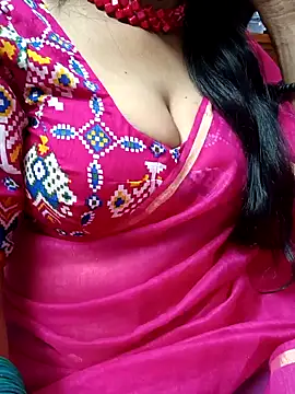 Snapshot of amala_ss chatting on January 8, 2025, 11:32 am amala ss online show from January 8, 2025, 11:32 am