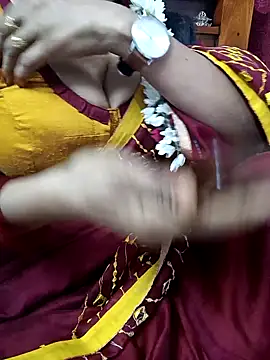 Snapshot of amala_ss chatting on January 21, 2025, 1:43 pm amala ss online show from January 21, 2025, 1:43 pm