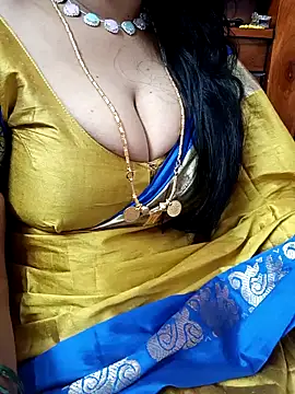 Snapshot of amala_ss chatting on February 10, 2025, 1:44 pm amala ss online show from February 10, 2025, 1:44 pm