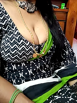 Snapshot of amala_ss chatting on February 17, 2025, 9:46 am amala ss online show from February 17, 2025, 9:46 am