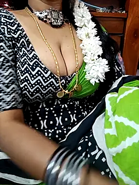 Snapshot of amala_ss chatting on February 20, 2025, 3:01 am amala ss online show from February 20, 2025, 3:01 am