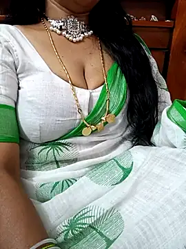 Snapshot of amala_ss chatting on February 24, 2025, 1:53 pm amala ss online show from February 24, 2025, 1:53 pm