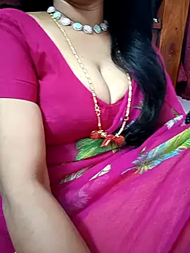 Snapshot of amala_ss chatting on March 7, 2025, 3:08 am amala ss online show from March 7, 2025, 3:08 am