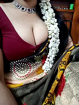 Snapshot of amala_ss chatting on March 17, 2025, 10:38 am amala ss online show from March 17, 2025, 10:38 am