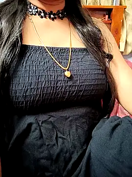 Snapshot of amala_ss chatting on October 18, 2025, 1:34 pm amala ss online show from October 18, 2025, 1:34 pm