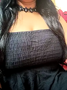 Snapshot of amala_ss chatting on October 29, 2025, 4:26 am amala ss online show from October 29, 2025, 4:26 am