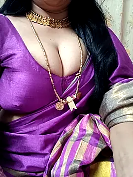 Snapshot of amala_ss chatting on November 3, 2025, 2:51 pm amala ss online show from November 3, 2025, 2:51 pm