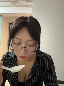 wt0314 online show from February 28, 2026, 1:45 pm