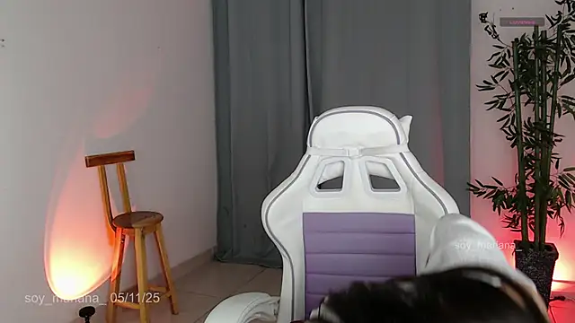 soy mariana  online show from November 8, 2025, 1:50 am