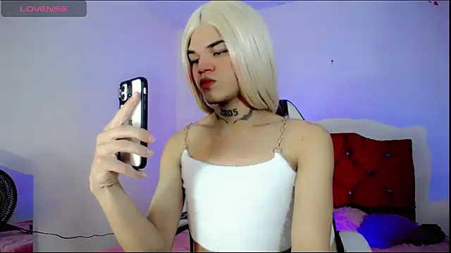 Gabyqueen70 online show from March 4, 2025, 3:22 am