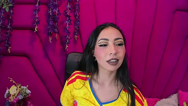 Snapshot of nathalia_pink chatting on June 24, 2026, 3:49 am nathalia pink online show from June 24, 2026, 3:49 am