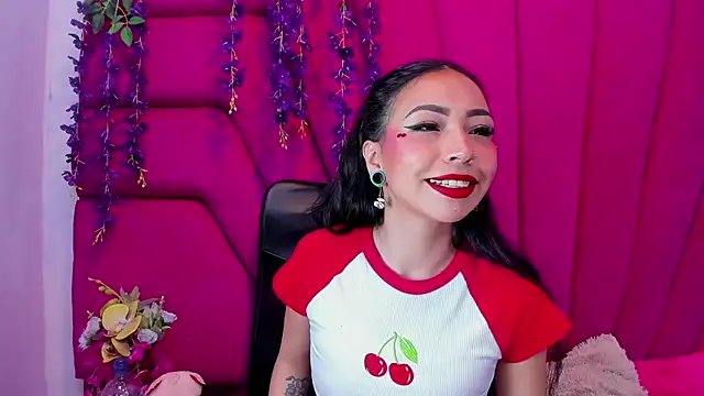 Snapshot of nathalia_pink chatting on June 30, 2026, 1:23 pm nathalia pink online show from June 30, 2026, 1:23 pm