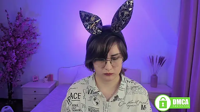 Snapshot of Funny_bunnyy chatting on January 11, 2025, 4:46 pm Funny bunnyy online show from January 11, 2025, 4:46 pm