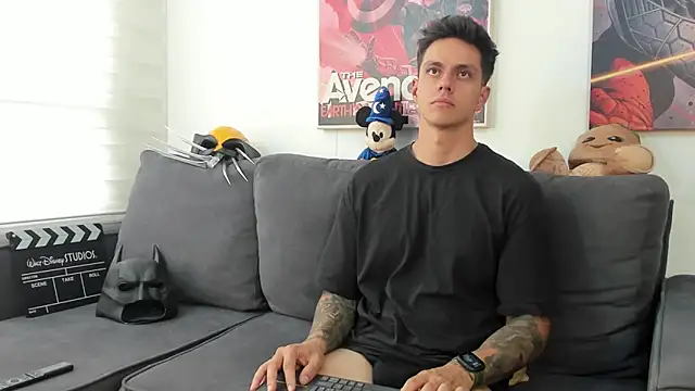 JeanBroc online show from December 4, 2025, 8:06 pm