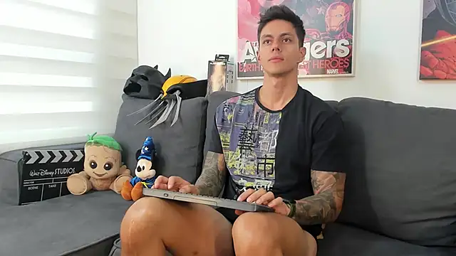 Snapshot of JeanBroc chatting on May 16, 2026, 12:15 pm JeanBroc online show from May 16, 2026, 12:15 pm