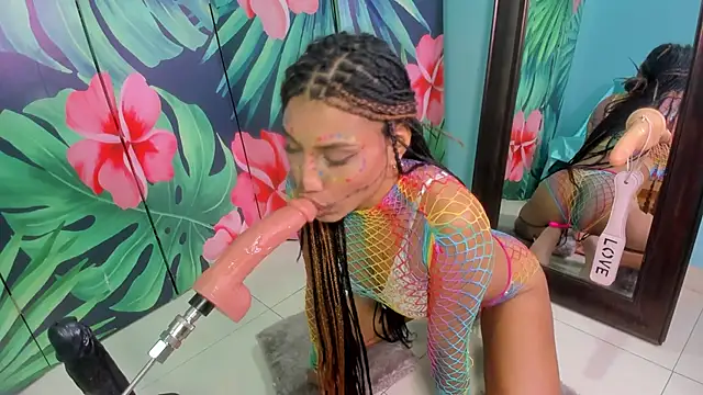 Snapshot of Mieldeluna chatting on October 17, 2025, 6:16 am Mieldeluna online show from October 17, 2025, 6:16 am