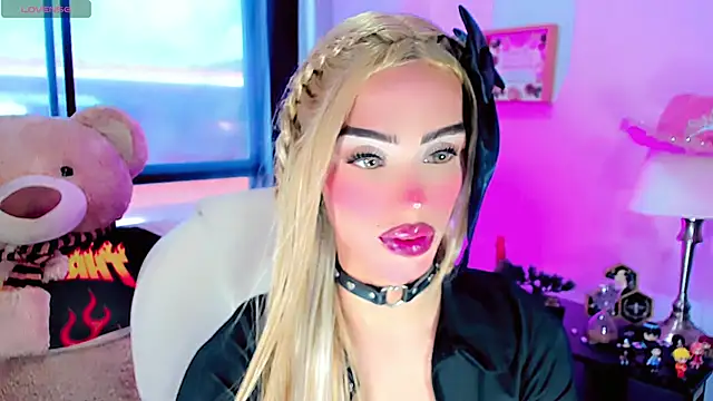 dollswit01 online show from January 20, 2025, 8:18 pm