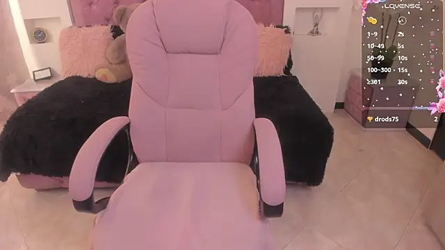 Maavca  online show from March 2, 2026, 10:27 pm