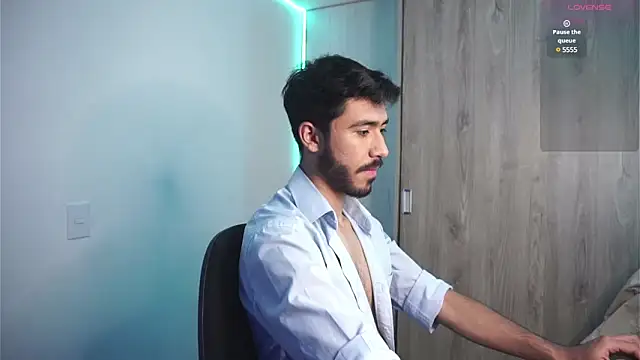 dam0n fr0st online show from January 7, 2025, 6:14 pm