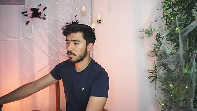 dam0n fr0st online show from October 15, 2025, 10:43 pm