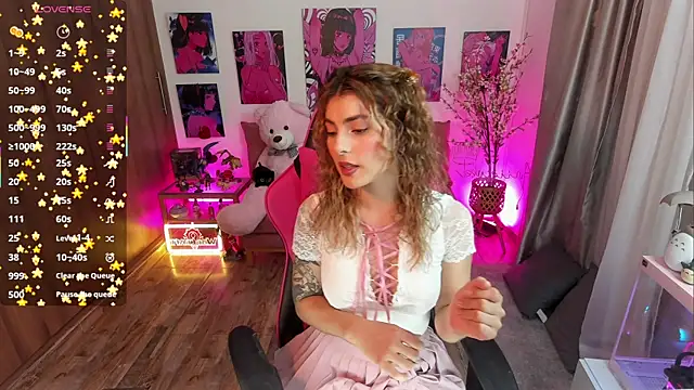 Snapshot of annieesweett chatting on July 8, 2026, 7:51 pm annieesweett online show from July 8, 2026, 7:51 pm