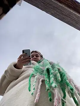 Snapshot of SuzieMurray chatting on February 25, 2025, 8:14 am SuzieMurray online show from February 25, 2025, 8:14 am