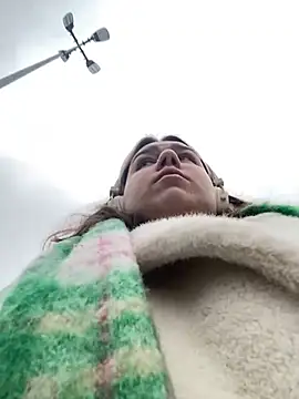 Snapshot of SuzieMurray chatting on February 28, 2025, 8:20 am SuzieMurray online show from February 28, 2025, 8:20 am