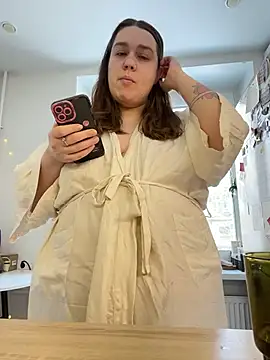 SuzieMurray online show from February 18, 2026, 8:21 am