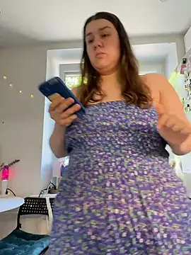 Snapshot of SuzieMurray chatting on June 19, 2026, 8:18 am SuzieMurray online show from June 19, 2026, 8:18 am
