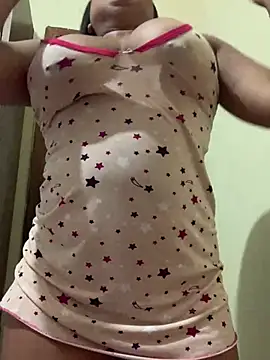 Snapshot of nanaypretinha chatting on January 31, 2025, 3:09 am nanaypretinha online show from January 31, 2025, 3:09 am