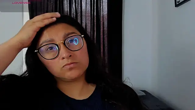 Snapshot of lorymoon chatting on December 3, 2024, 7:11 pm lorymoon online show from December 3, 2024, 7:11 pm