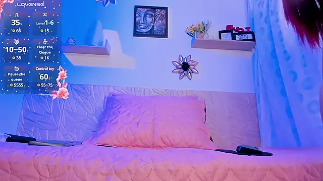 Snapshot of ZaraWest chatting on February 18, 2025, 10:03 pm ZaraWest online show from February 18, 2025, 10:03 pm