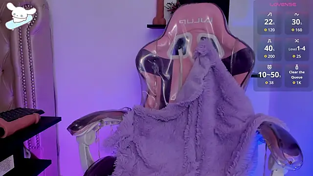 Snapshot of AlexaFoxy18 chatting on October 4, 2025, 6:33 am AlexaFoxy18 online show from October 4, 2025, 6:33 am