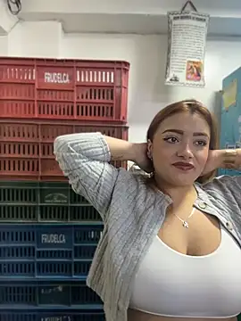 Tatiana O online show from May 19, 2026, 1:06 pm