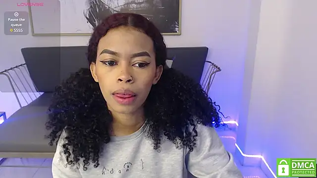 Snapshot of Shenna_brunette_ chatting on January 11, 2025, 1:01 pm Shenna brunette online show from January 11, 2025, 1:01 pm