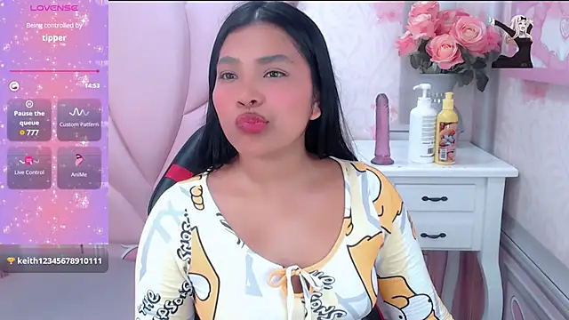 Snapshot of lauren_sofia19 chatting on December 12, 2024, 9:19 am lauren sofia19 online show from December 12, 2024, 9:19 am