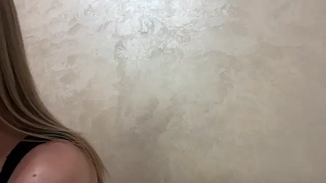 CaitlinaJayne23 online show from February 26, 2026, 4:55 am