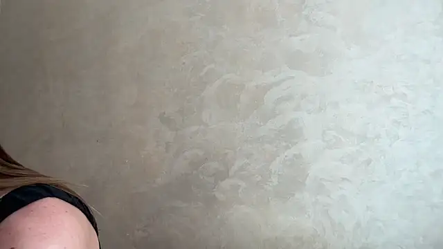 CaitlinaJayne23 online show from April 23, 2026, 12:29 pm