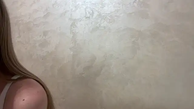 CaitlinaJayne23 online show from June 1, 2026, 6:20 pm