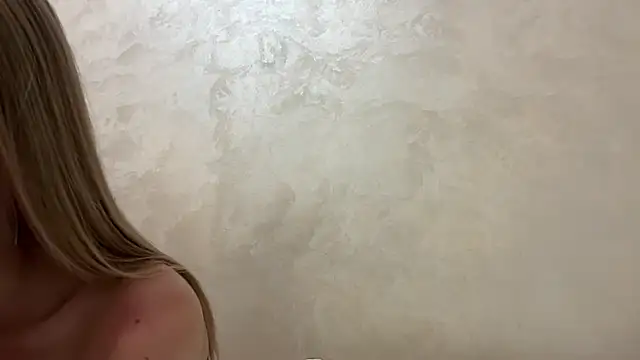 CaitlinaJayne23 online show from July 28, 2026, 6:31 pm