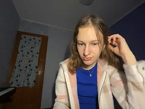 Snapshot of Eva_Angel3 chatting on December 20, 2024, 5:40 pm Eva Angel3 online show from December 20, 2024, 5:40 pm