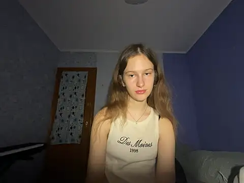 Snapshot of Eva_Angel3 chatting on January 27, 2025, 6:31 pm Eva Angel3 online show from January 27, 2025, 6:31 pm