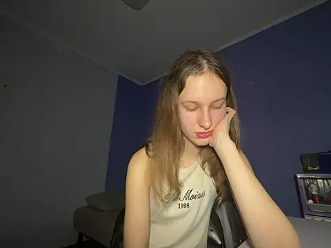 Snapshot of Eva_Angel3 chatting on February 9, 2025, 8:34 pm Eva Angel3 online show from February 9, 2025, 8:34 pm