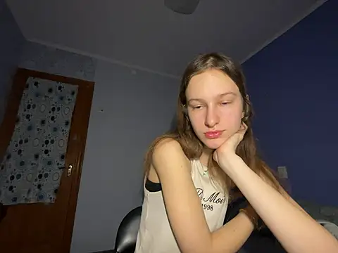 Snapshot of Eva_Angel3 chatting on February 20, 2025, 5:29 pm Eva Angel3 online show from February 20, 2025, 5:29 pm