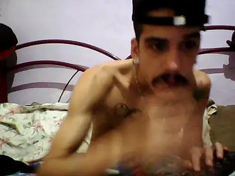 Snapshot of gatobranco001 chatting on March 21, 2025, 12:50 pm gatobranco001 online show from March 21, 2025, 12:50 pm