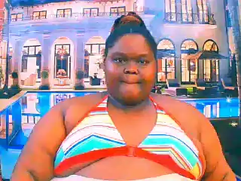 Snapshot of EbonyHotBuns chatting on May 1, 2026, 9:30 pm EbonyHotBuns online show from May 1, 2026, 9:30 pm