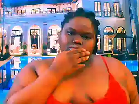 Snapshot of EbonyHotBuns chatting on May 4, 2026, 5:47 am EbonyHotBuns online show from May 4, 2026, 5:47 am