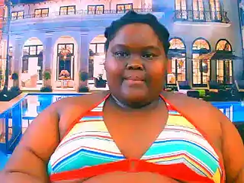 Snapshot of EbonyHotBuns chatting on May 8, 2026, 7:08 pm EbonyHotBuns online show from May 8, 2026, 7:08 pm